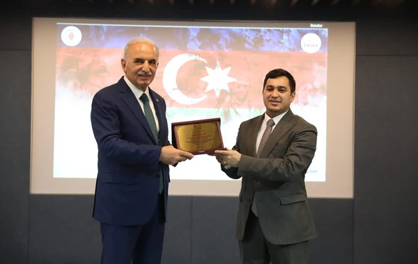 İstanbulda Xocalıya Ədalət konfransı və sərgisi keçirildi - FOTOLAR
