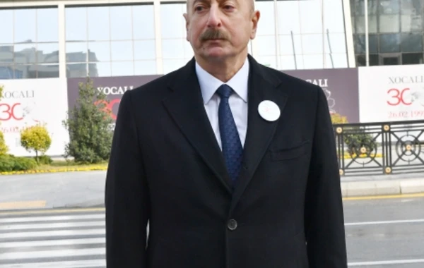 İlham Əliyev və Mehriban Əliyeva Xocalı soyqırımının ildönümü ilə əlaqədar yürüşdə - FOTO