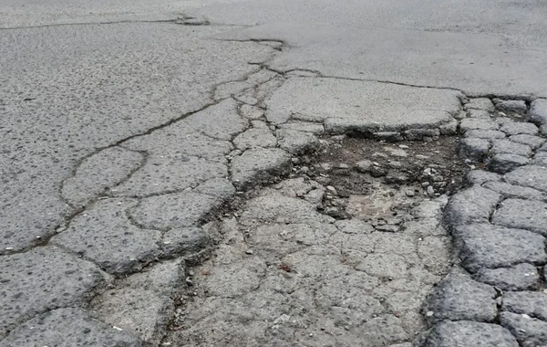 Xətai rayonunun biabırçı yolları - FOTO
