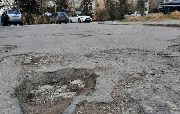 Xətai rayonunun biabırçı yolları - FOTO