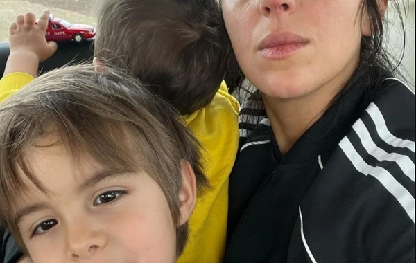 “Avroviziya” qalibi iki uşağı ilə Rumıniyaya sığındı - FOTO