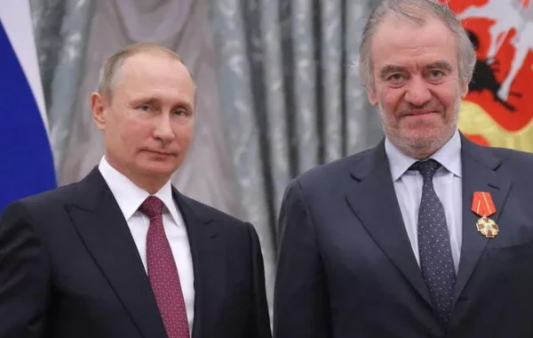 Putinin dostuna 24 saat verildi - FOTO