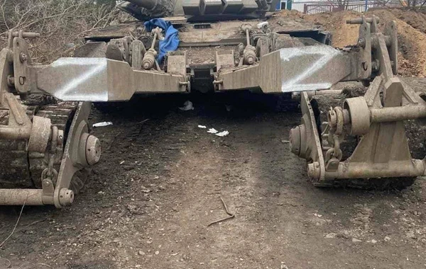 Rusiyanın tankları və silahları Ukrayna ordusunun əlində - FOTO