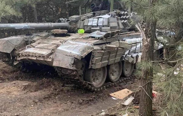 Rusiyanın tankları və silahları Ukrayna ordusunun əlində - FOTO