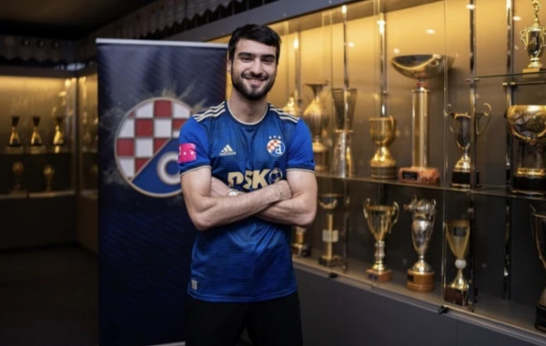Mahir Emreli "Dinamo"nun start heyətində