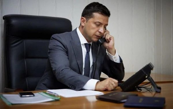 İsrailin baş naziri son sutkada üçüncü dəfə Zelenski ilə danışdı