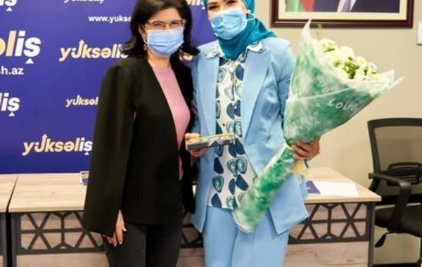 Prezident Administrasiyasının şöbə müdiri “Yüksəliş” müsabiqəsinin qalibləri ilə görüşdü - FOTO