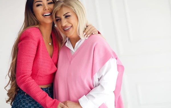 Məşhurlardan "Anamın qızıyam" paylaşımı - FOTO