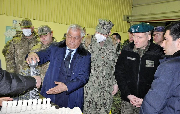 Hərbi attaşelər “İqlim” Elmi İstehsalat müəssisəsini ziyarət ediblər - FOTO