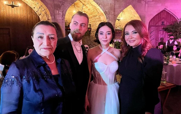 Azərbaycanlı diktor yeganə nəvəsinə toy etdi - FOTO