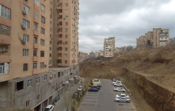 Bakıda təhlükəli vəziyyət: Məktəblilər risk altındadır - FOTO