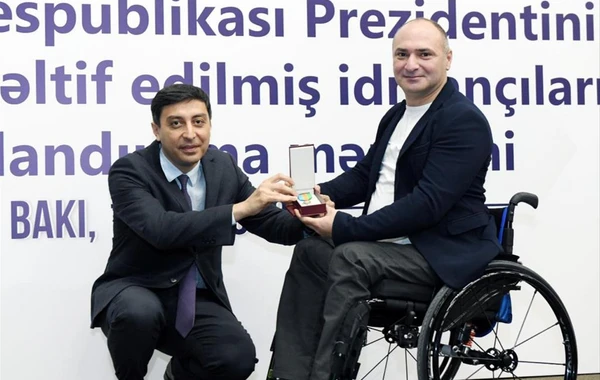 Azərbaycanın tanınmış idmançıları mükafatlandırılıb - FOTO