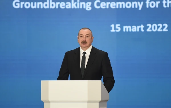 İlham Əliyev Qaradağ Günəş Elektrik Stansiyasının təməlqoyma mərasimində iştirak edib - FOTO - YENİLƏNİB