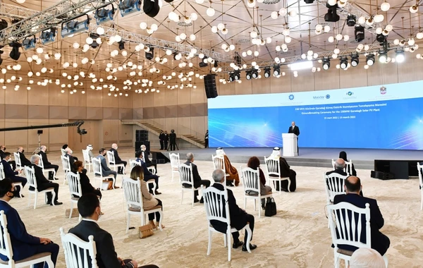 İlham Əliyev Qaradağ Günəş Elektrik Stansiyasının təməlqoyma mərasimində iştirak edib - FOTO - YENİLƏNİB
