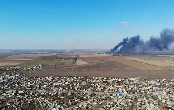 Ukrayna ordusu Xersonda rusların istifadə etdiyi aeroportu bombalayıb - YENİLƏNİB - FOTO