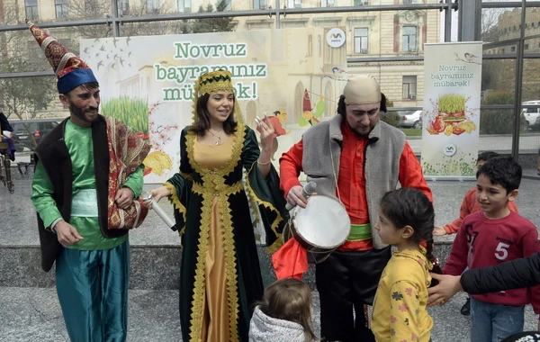 Metroda Novruz şənliyi keçirilib - FOTO