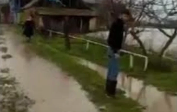 Əkin sahələrini su basıb, kəndlər təhlükə ilə üzləşib - FOTO