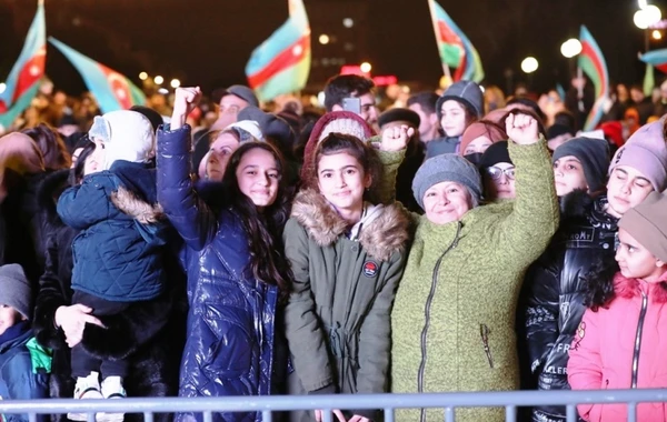 Bakıda möhtəşəm bayram tədbiri keçirilib - FOTO