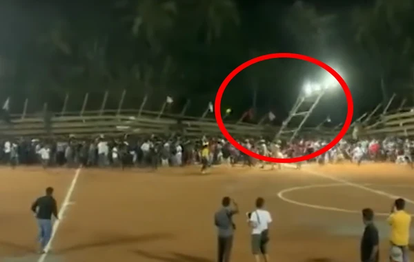 Futbol matçında faciə: Tribuna çöküb, 200-ə yaxın azarkeş xəsarət alıb - VİDEO