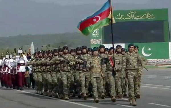 Azərbaycan hərbçiləri Pakistanda paradda iştirak ediblər - FOTO