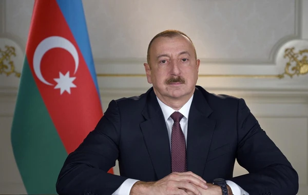 Ильхам Алиев поздравил президента Греции