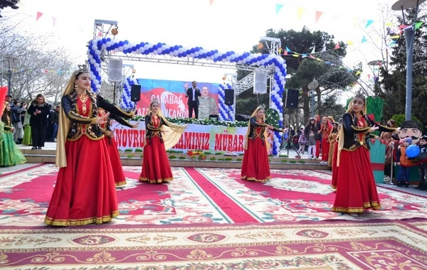 Bakıda Novruz bayramı münasibətilə tədbir keçirilib - FOTO