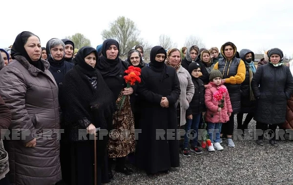 Neftçalada Vətən müharibəsi şəhidinin xatirə bulağı açıldı - FOTO