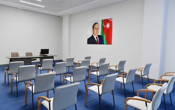 İlham Əliyev Prezident Administrasiyasının Vətəndaş Qəbulu Mərkəzinin açılışında iştirak etdi - FOTO