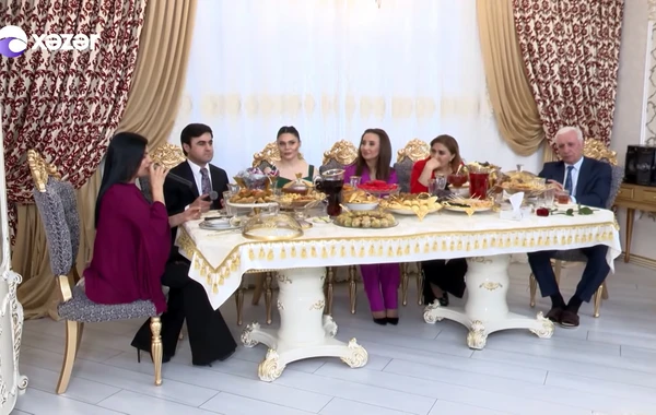 Azərbaycanlı müğənni yeni dəbdəbəli evini nümayiş etdirdi - VİDEO
