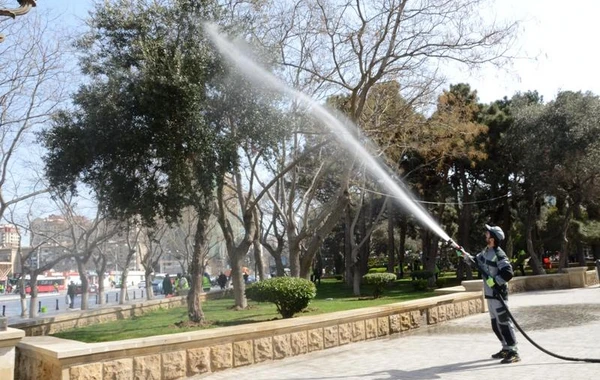 Bakının 545 küçəsi yuyulub - FOTO
