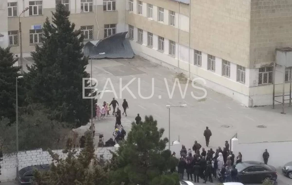 Güclü külək daha bir məktəbə ziyan vurdu - FOTO