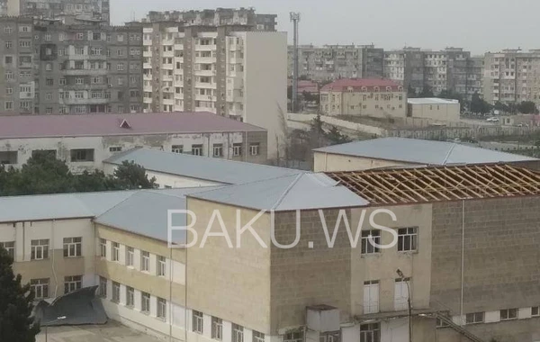 Güclü külək daha bir məktəbə ziyan vurdu - FOTO