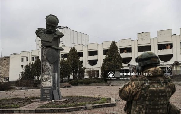 Кадры освобожденной Бородянки - ФОТО