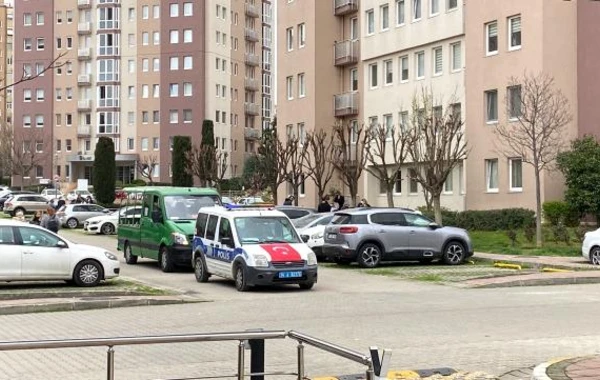 Tanınmış müğənninin anası 9-cu mərtəbədən yıxılaraq öldü - FOTO/VİDEO