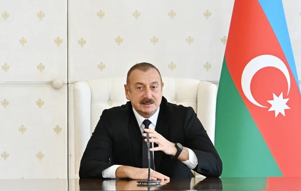 Ильхам Алиев принял членов сборной Азербайджана по борьбе, участвовавших в чемпионате Европы - ФОТО