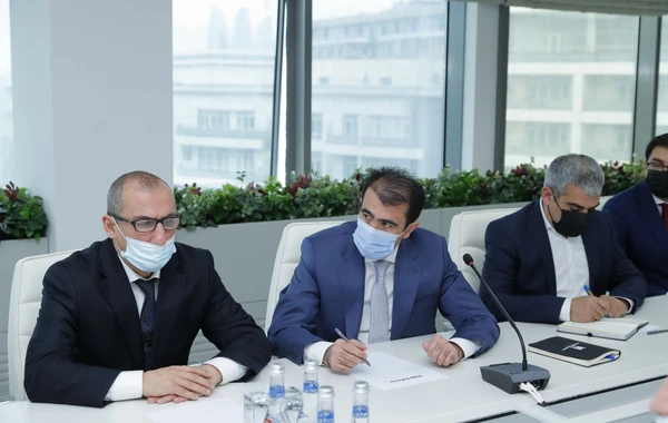 Azərbaycan Boks Federasiyasının prezidenti məşqçilərlə görüşüb - FOTO