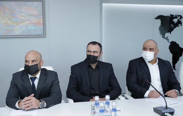 Azərbaycan Boks Federasiyasının prezidenti məşqçilərlə görüşüb - FOTO