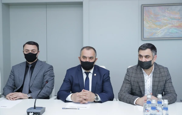 Azərbaycan Boks Federasiyasının prezidenti məşqçilərlə görüşüb - FOTO