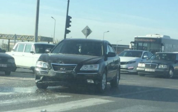 Bakıda qəza olub, tıxac yaranıb - FOTO