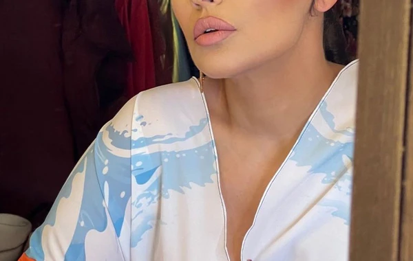 Anarın bəzədiyi Demet Akalını Cenifer Lopezə bənzətdilər - FOTO/VİDEO