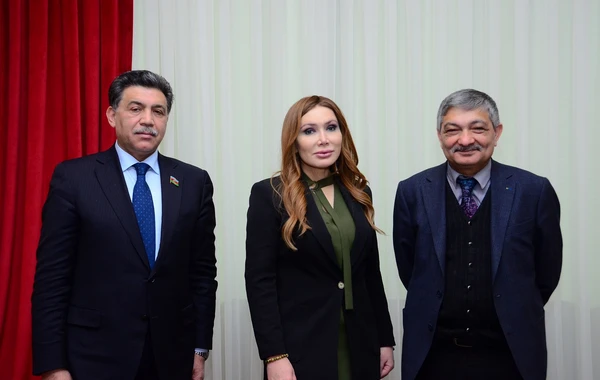 Xaricdə təhsil almış tələbələr təşkilatının 3 yaşı tamam oldu - FOTO