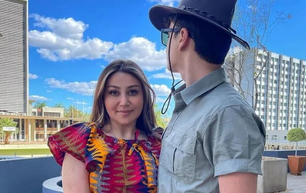 Damla oğlu İbrahimlə Afrikada - FOTO