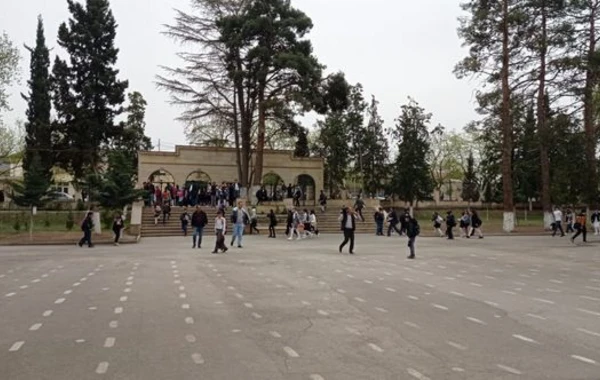 Azərbaycanda məktəbli qız sinif yoldaşını bıçaqladı - YENİLƏNİB + FOTO