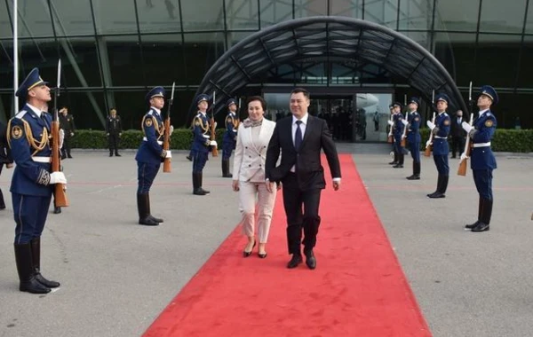 Qırğızıstan prezidentinin Azərbaycana rəsmi səfəri başa çatdı - FOTO