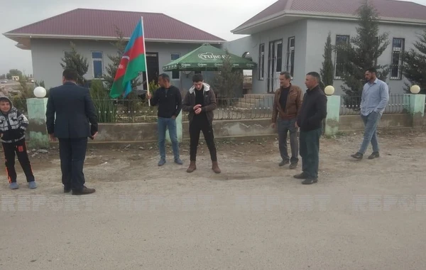 Rusiya hərbçilərinin girovluğundan azad olunan azərbaycanlı vətənə qayıtdı - FOTO