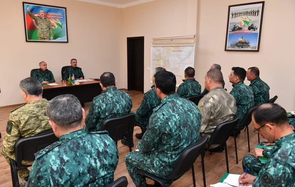 Prezidentin köməkçisi və DSX rəisi Ermənistanla sərhədə gedib - FOTO