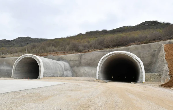 İlham Əliyev Daşaltıya getdi, tunellərin tikintisi ilə tanış oldu - FOTO