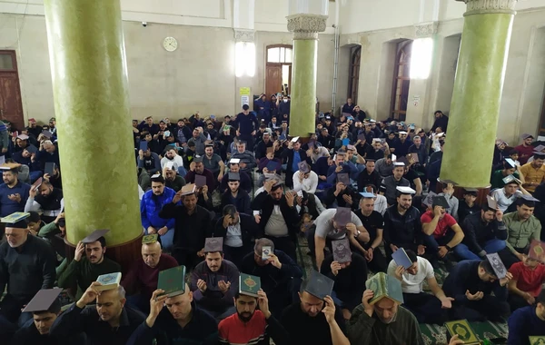 Bakıda Qədr gecəsindən FOTOREPORTAJ