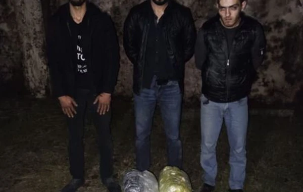 Sərhəddə insident: hərbçiyə bıçaq çəkildi - FOTO