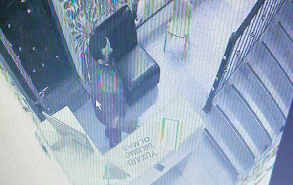В Баку мошенник представляется сотрудником "Азерсу" и требует у граждан 80 манатов - ФОТО